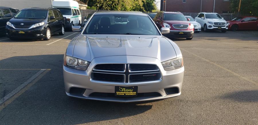 2013 Dodge Charger 4dr Sdn SE RWD, available for sale in Little Ferry, New Jersey | Victoria Preowned Autos Inc. Little Ferry, New Jersey