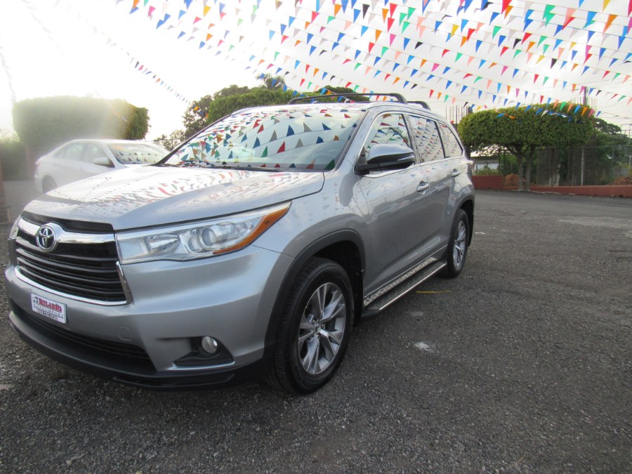 2015 Toyota Highlander AWD 4dr V6 XLE (Natl), available for sale in San Francisco de Macoris Rd, Dominican Republic | Hilario Auto Import. San Francisco de Macoris Rd, Dominican Republic