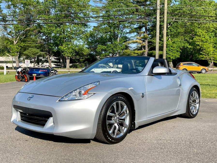 2010 Nissan 370Z 2dr Roadster Auto Touring, available for sale in South Windsor, Connecticut | Mike And Tony Auto Sales, Inc. South Windsor, Connecticut