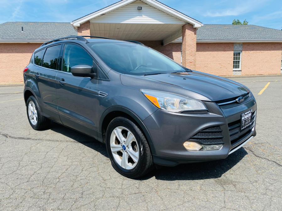 2013 Ford Escape FWD 4dr SE, available for sale in New Britain, Connecticut | Supreme Automotive. New Britain, Connecticut