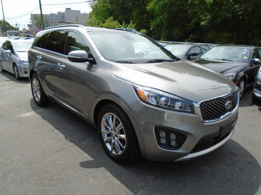 2016 Kia Sorento AWD 4dr 3.3L SXL, available for sale in Waterbury, Connecticut | Jim Juliani Motors. Waterbury, Connecticut