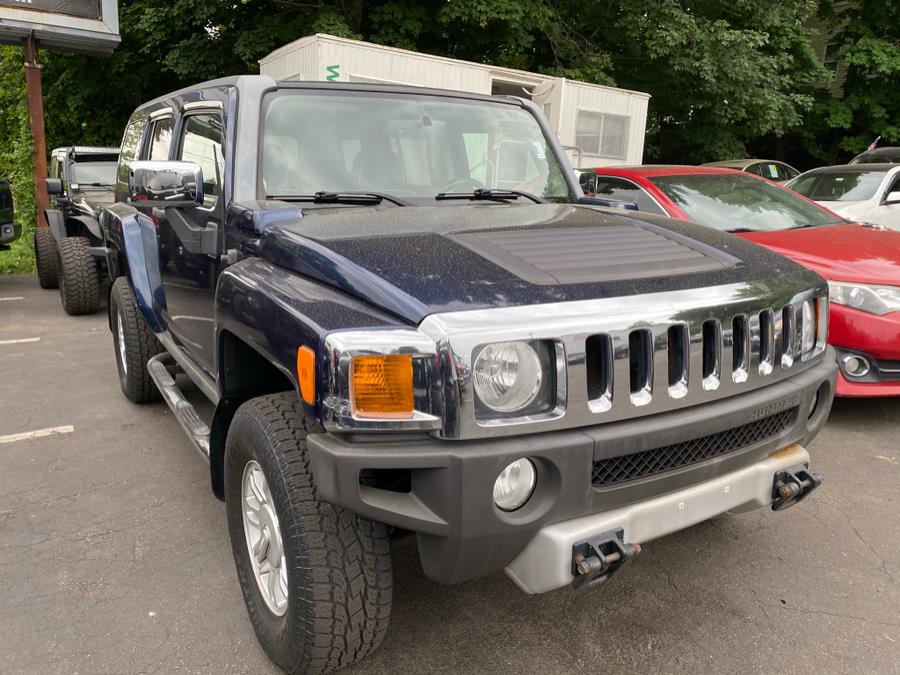 2008 Hummer H3 SUV's photo