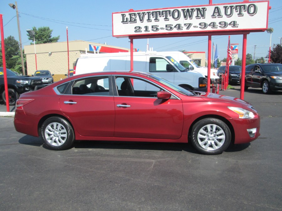 2013 Nissan Altima 4dr Sdn I4 2.5 S, available for sale in Levittown, Pennsylvania | Levittown Auto. Levittown, Pennsylvania