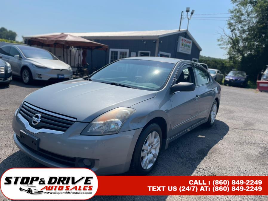 2009 Nissan Altima 4dr Sdn I4 CVT 2.5 S, available for sale in East Windsor, Connecticut | Stop & Drive Auto Sales. East Windsor, Connecticut