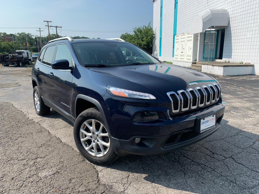 2014 Jeep Cherokee 4WD 4dr Latitude, available for sale in Milford, Connecticut | Dealertown Auto Wholesalers. Milford, Connecticut