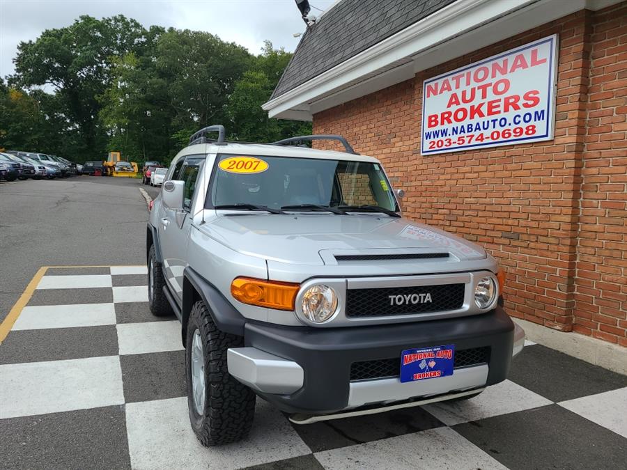 2007 Toyota FJ Cruiser 4WD 4dr Auto, available for sale in Waterbury, Connecticut | National Auto Brokers, Inc.. Waterbury, Connecticut