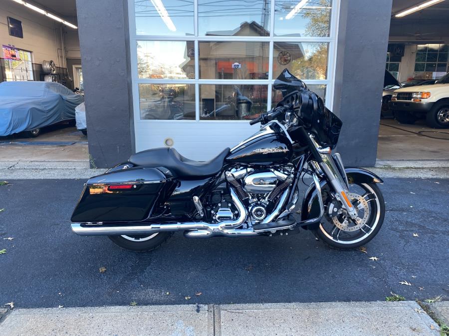 Used 2017 Harley Davidson Street Glide in Milford, Connecticut | Village Auto Sales. Milford, Connecticut
