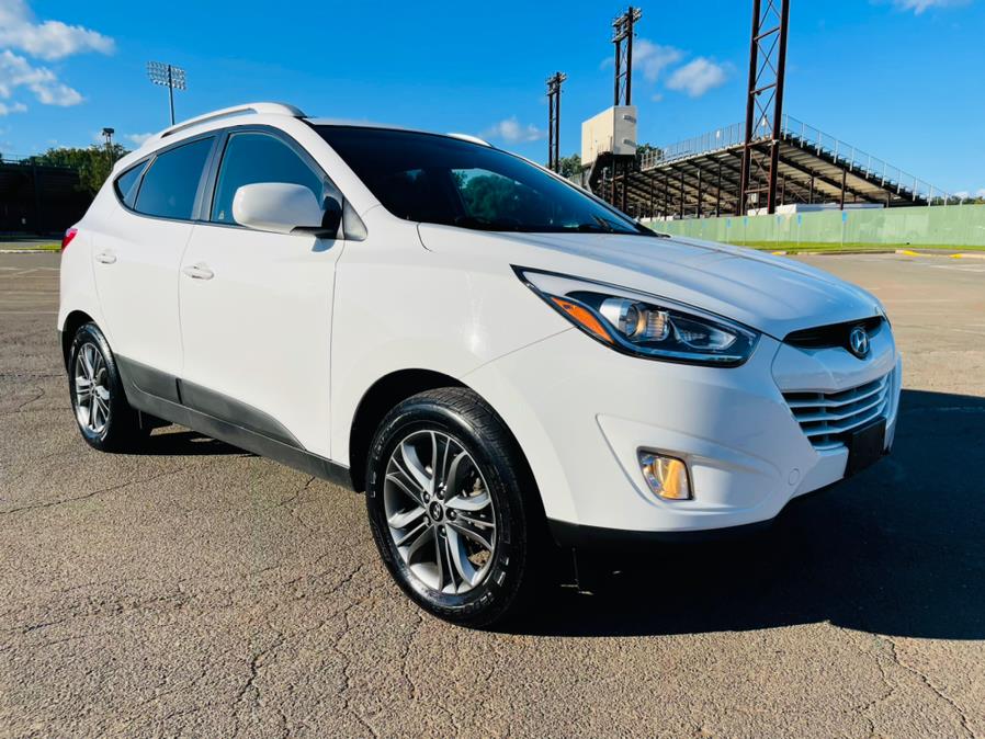 2015 Hyundai Tucson AWD 4dr SE PZEV, available for sale in New Britain, Connecticut | Supreme Automotive. New Britain, Connecticut