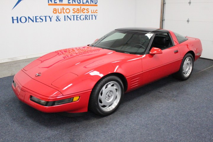 1992 Chevrolet Corvette 2dr Coupe Hatchback, available for sale in Plainville, Connecticut | New England Auto Sales LLC. Plainville, Connecticut