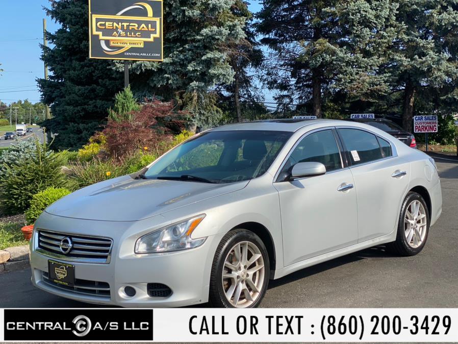 2013 Nissan Maxima 4dr Sdn 3.5 SV, available for sale in East Windsor, Connecticut | Central A/S LLC. East Windsor, Connecticut