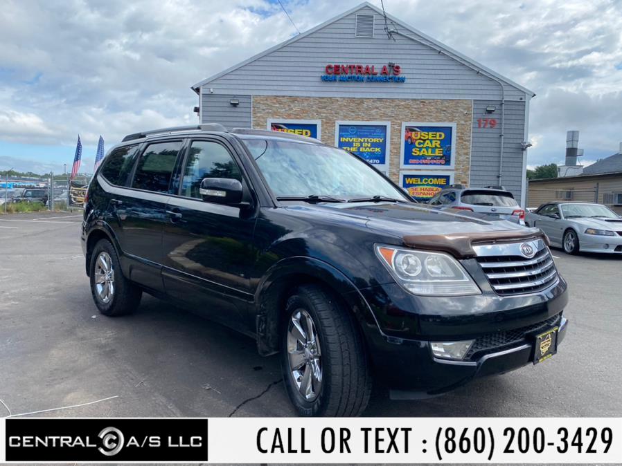 2009 Kia Borrego 4WD 4dr V8 LX, available for sale in East Windsor, Connecticut | Central A/S LLC. East Windsor, Connecticut