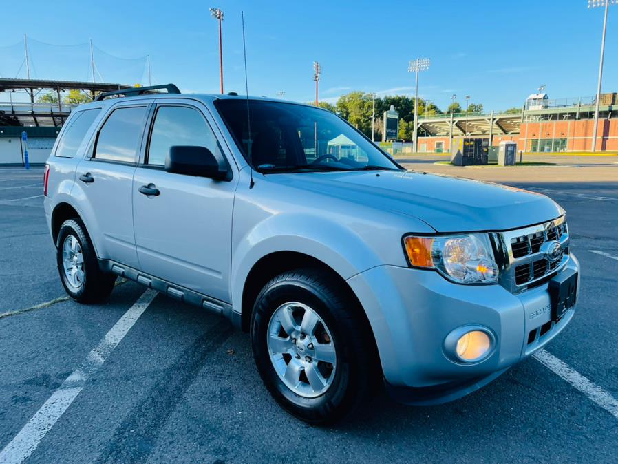 2012 Ford Escape 4WD 4dr XLT, available for sale in New Britain, Connecticut | Supreme Automotive. New Britain, Connecticut