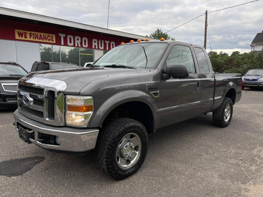 2008 Ford Super Duty F-250 SRW 4WD SuperCab 142" XLT, available for sale in East Windsor, Connecticut | Toro Auto. East Windsor, Connecticut