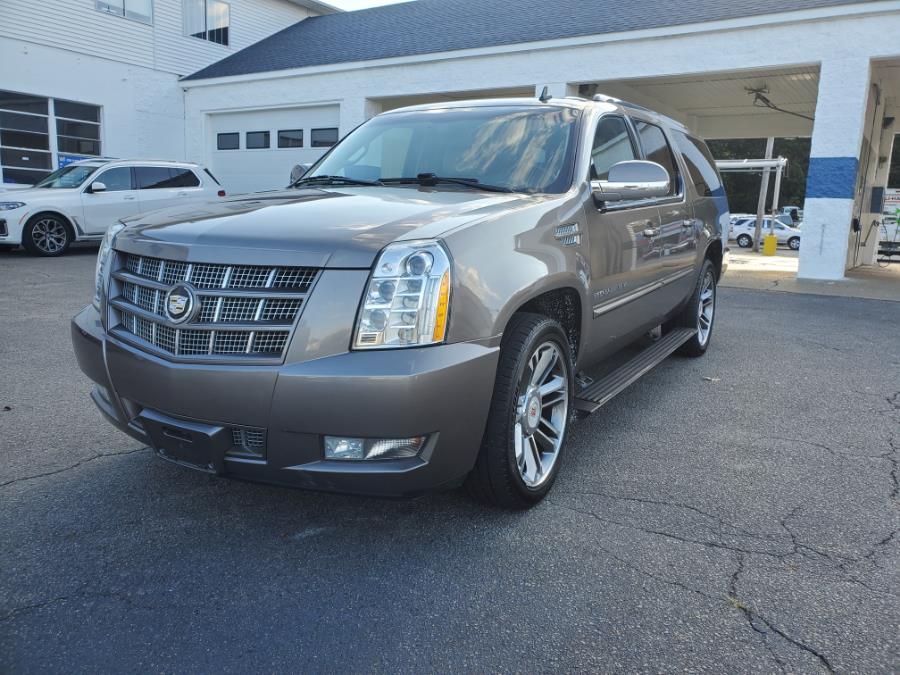 2012 Cadillac Escalade ESV AWD Premium's photo