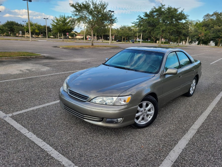 2000 Lexus ES 300 4dr Sdn, available for sale in Longwood, Florida | Majestic Autos Inc.. Longwood, Florida