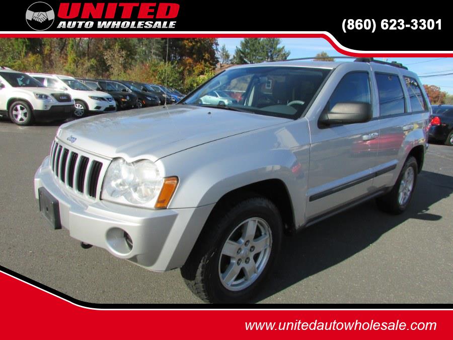 2007 Jeep Grand Cherokee 4WD 4dr Laredo, available for sale in East Windsor, Connecticut | United Auto Sales of E Windsor, Inc. East Windsor, Connecticut