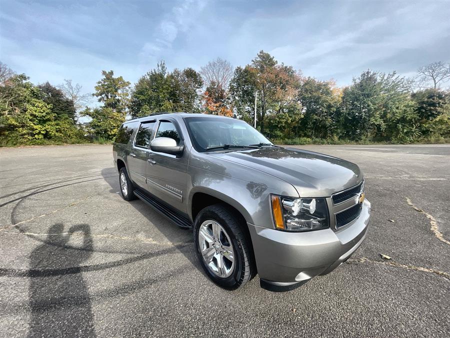 2012 Chevrolet Suburban 4WD 4dr 1500 LT, available for sale in Stratford, Connecticut | Wiz Leasing Inc. Stratford, Connecticut