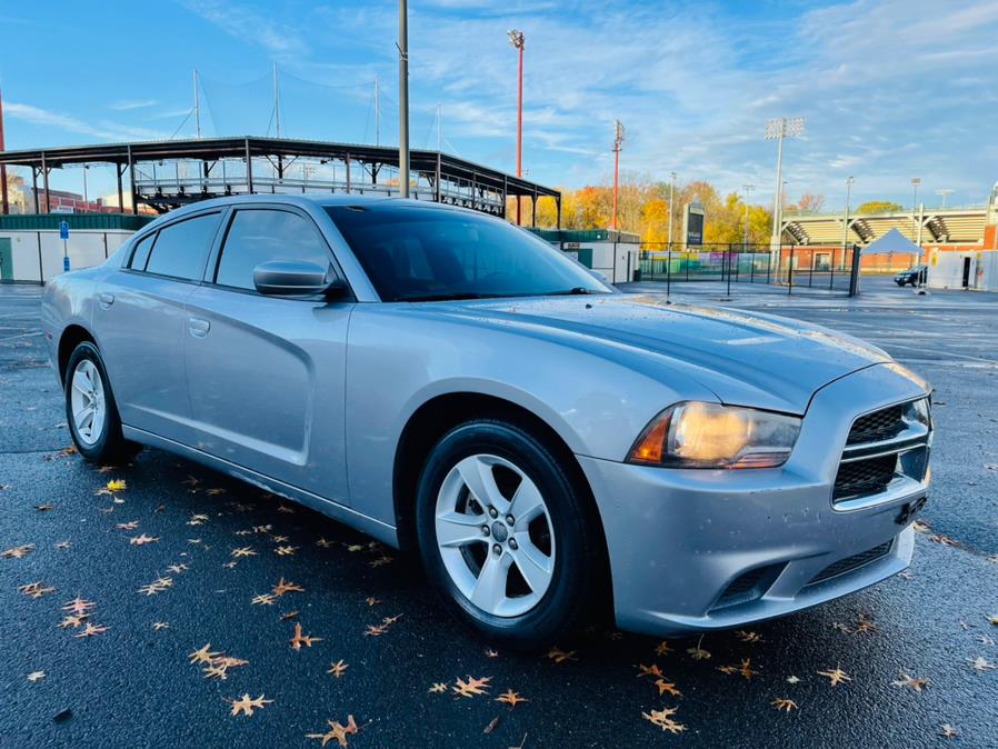 2014 Dodge Charger 4dr Sdn SE RWD, available for sale in New Britain, Connecticut | Supreme Automotive. New Britain, Connecticut