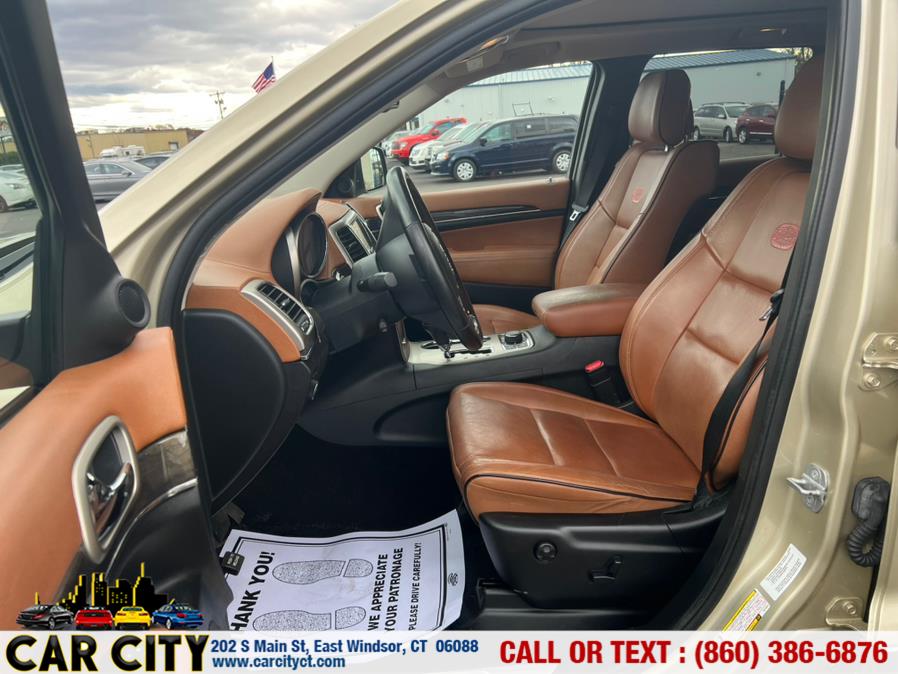 2011 Jeep Grand Cherokee 4WD 4dr Overland, available for sale in East Windsor, Connecticut | Car City LLC. East Windsor, Connecticut