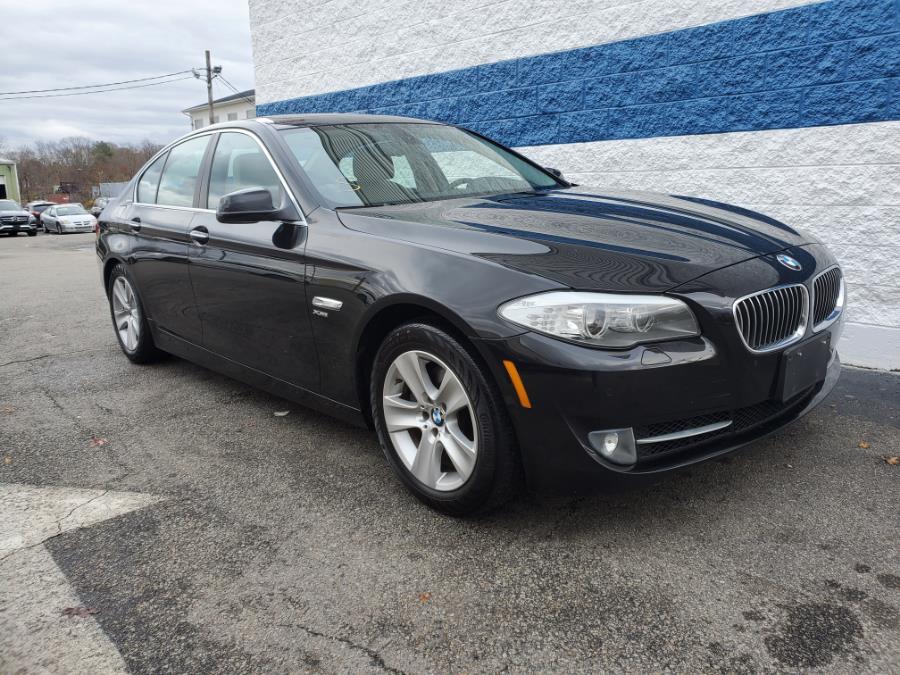 2012 BMW 5 Series 528i xDrive Sedan's photo