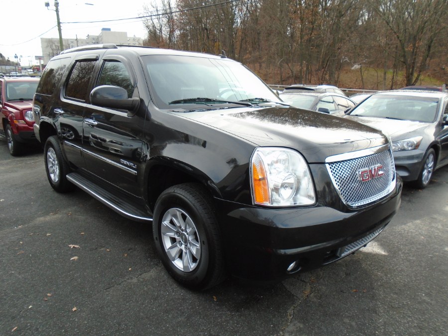 2013 GMC Yukon AWD 4dr 1500 Denali, available for sale in Waterbury, Connecticut | Jim Juliani Motors. Waterbury, Connecticut