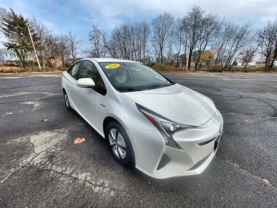 2016 Toyota Prius 5dr HB Two Eco (Natl), available for sale in Stratford, Connecticut | Wiz Leasing Inc. Stratford, Connecticut