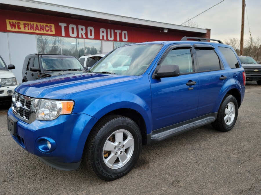 2012 Ford Escape FWD 4dr XLT, available for sale in East Windsor, Connecticut | Toro Auto. East Windsor, Connecticut
