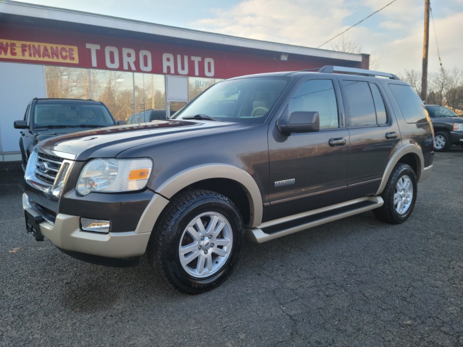 2006 Ford Explorer 4dr 114" WB 4.6L Eddie Bauer 4WD Leather Sunroof, available for sale in East Windsor, Connecticut | Toro Auto. East Windsor, Connecticut