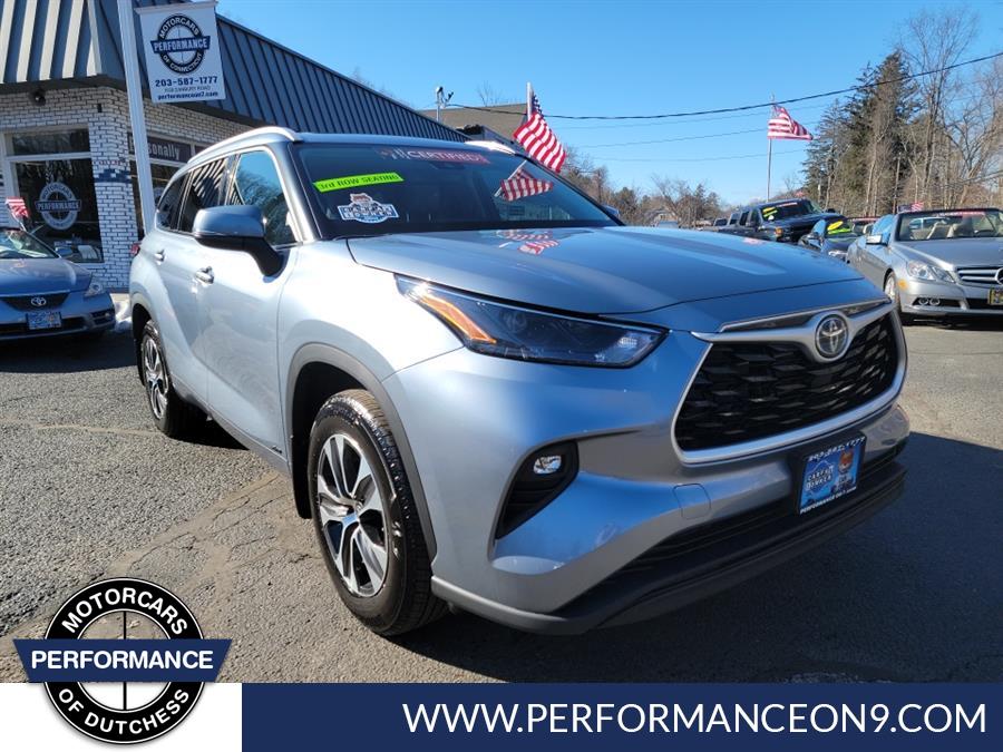 2022 Toyota Highlander Hybrid XLE AWD (Natl), available for sale in Wappingers Falls, New York | Performance Motor Cars. Wappingers Falls, New York
