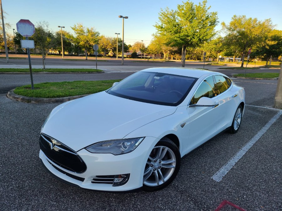 2013 Tesla Model S 4dr Sdn, available for sale in Longwood, Florida | Majestic Autos Inc.. Longwood, Florida