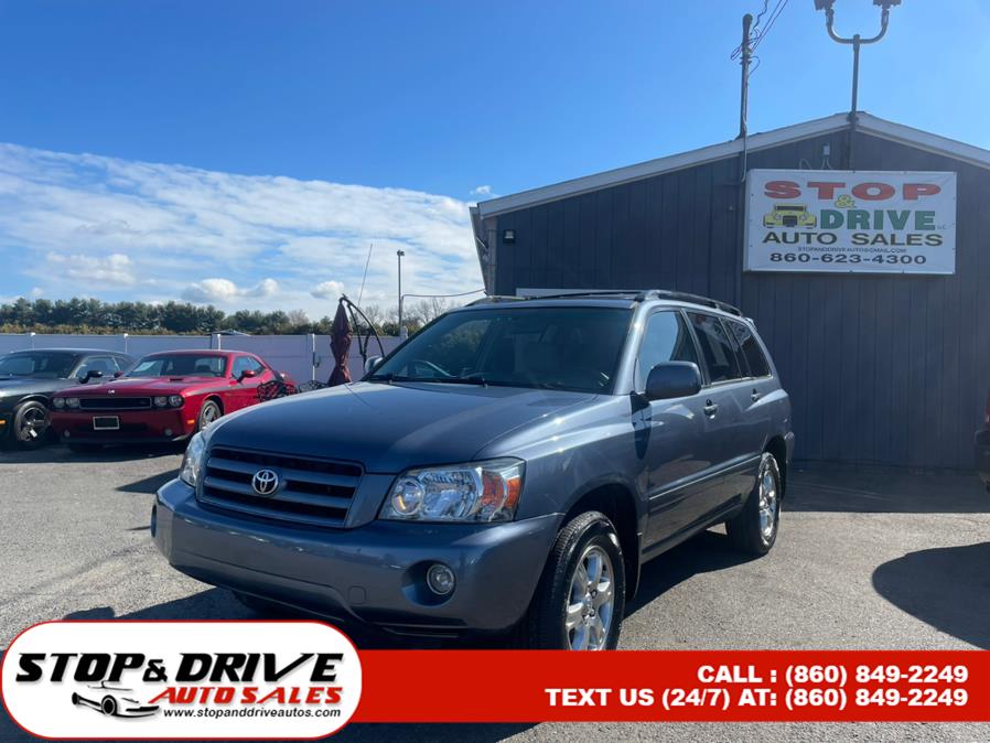 2007 Toyota Highlander 4WD 4dr V6 w/3rd Row, available for sale in East Windsor, Connecticut | Stop & Drive Auto Sales. East Windsor, Connecticut