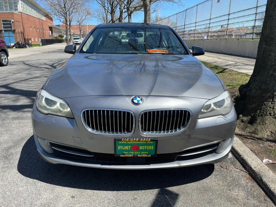 2013 BMW 5 Series 535i xDrive Sedan's photo