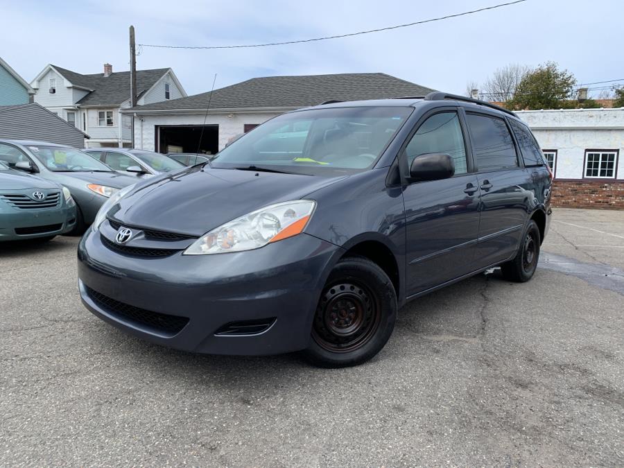 2009 Toyota Sienna 5dr 8-Pass Van LE FWD, available for sale in Springfield, Massachusetts | Absolute Motors Inc. Springfield, Massachusetts