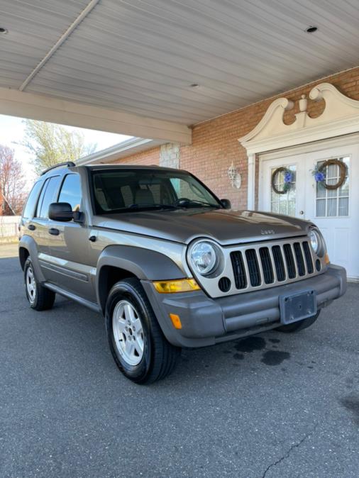 2007 Jeep Liberty 4WD 4dr Sport, available for sale in New Britain, Connecticut | Supreme Automotive. New Britain, Connecticut