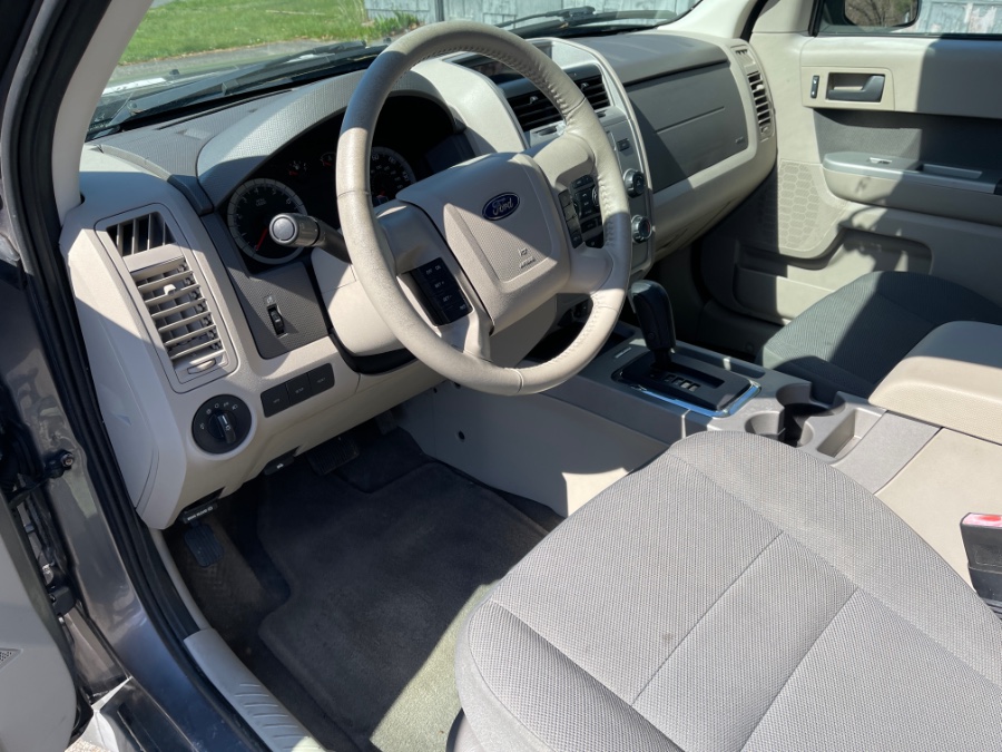 2009 Ford Escape XLT - Photo 10
