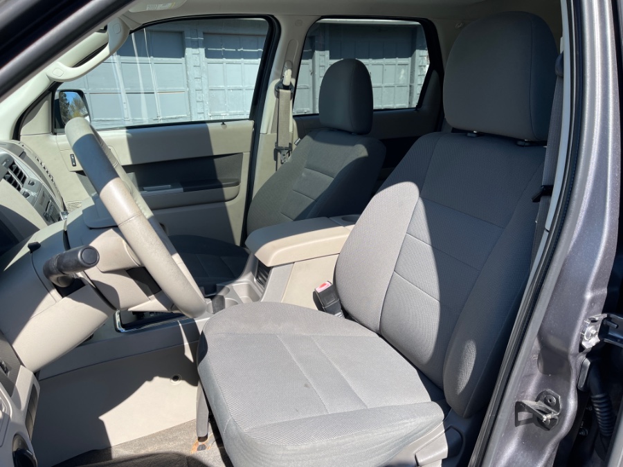 2009 Ford Escape XLT - Photo 11