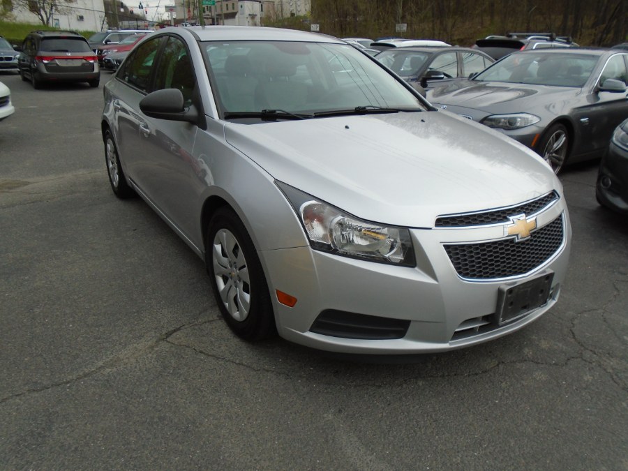 2014 Chevrolet Cruze 4dr Sdn Auto LS, available for sale in Waterbury, Connecticut | Jim Juliani Motors. Waterbury, Connecticut