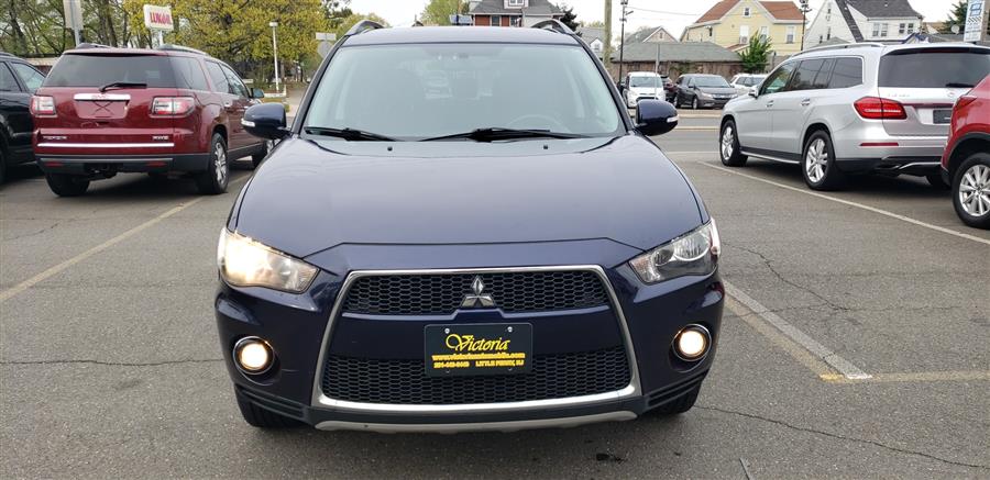 2010 Mitsubishi Outlander 4WD 4dr SE, available for sale in Little Ferry, New Jersey | Victoria Preowned Autos Inc. Little Ferry, New Jersey