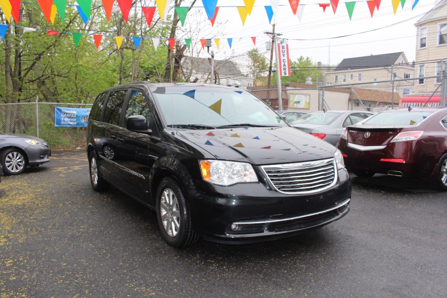 2015 Chrysler Town & Country 4dr Wgn Touring, available for sale in Paterson, New Jersey | Xcell Motors LLC. Paterson, New Jersey