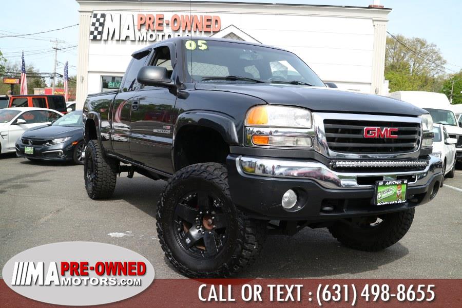 2005 GMC Sierra 2500HD 6.6 Ldoramax diesel Ext Cab 143.5" WB 4WD SLE diesel, available for sale in Huntington Station, New York | M & A Motors. Huntington Station, New York