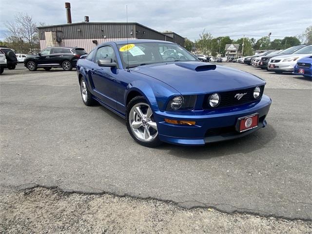 2007 Ford Mustang GT Deluxe, available for sale in Stratford, Connecticut | Wiz Leasing Inc. Stratford, Connecticut