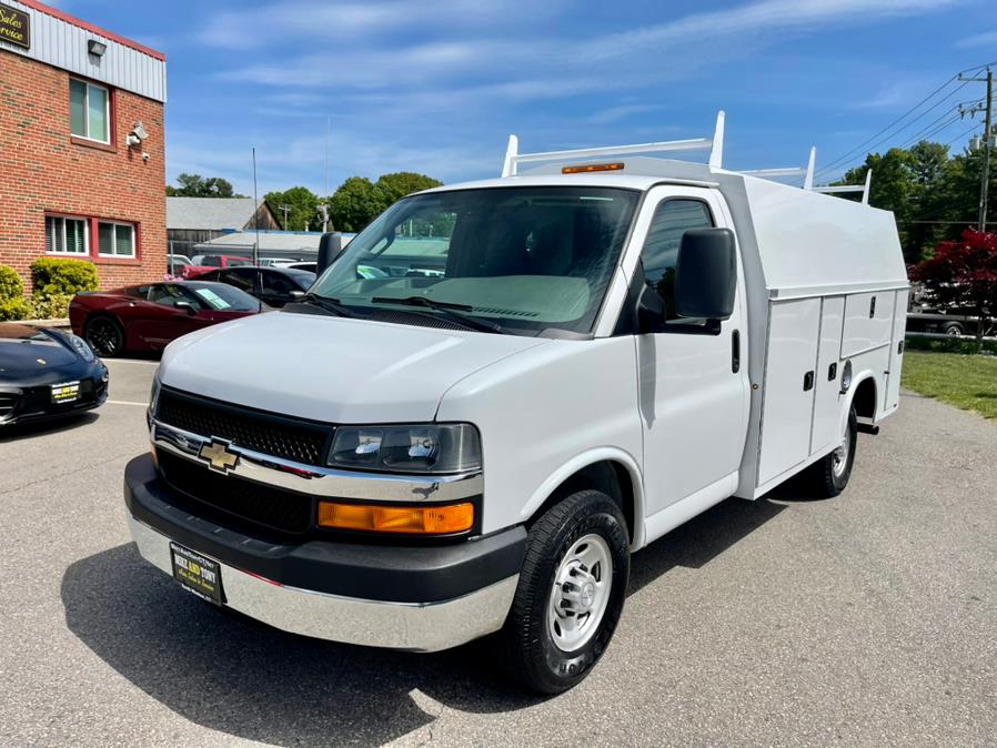 2016 Chevrolet Express Commercial Cutaway 3500 Van 139", available for sale in South Windsor, Connecticut | Mike And Tony Auto Sales, Inc. South Windsor, Connecticut