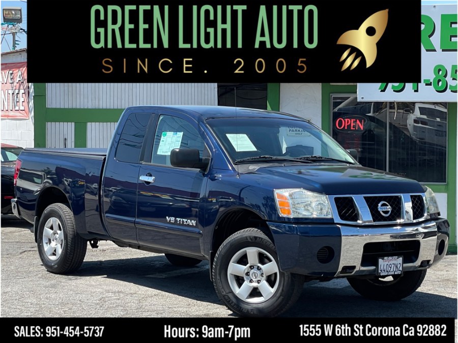 2006 Nissan Titan SE King Cab 4WD, available for sale in Corona, California | Green Light Auto. Corona, California