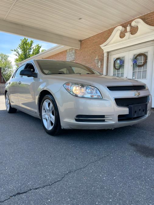 2009 Chevrolet Malibu 4dr Sdn LS w/1LS, available for sale in New Britain, Connecticut | Supreme Automotive. New Britain, Connecticut