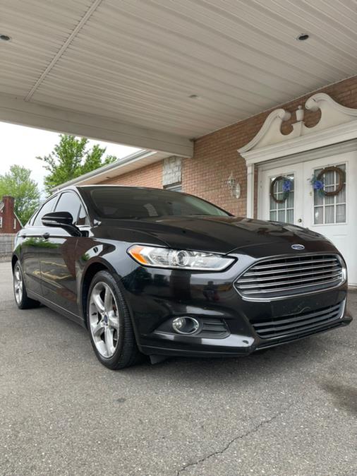2015 Ford Fusion 4dr Sdn SE FWD, available for sale in New Britain, Connecticut | Supreme Automotive. New Britain, Connecticut