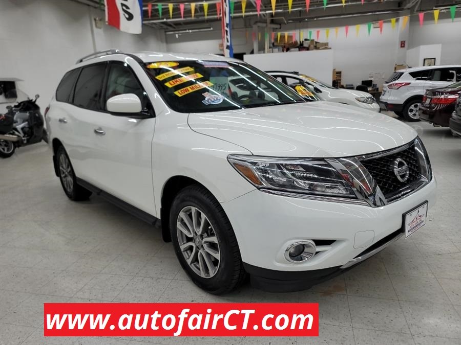 2015 Nissan Pathfinder 4WD 4dr SV, available for sale in West Haven, Connecticut | Auto Fair Inc.. West Haven, Connecticut