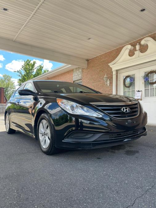 2014 Hyundai Sonata 4dr Sdn 2.4L Auto GLS, available for sale in New Britain, Connecticut | Supreme Automotive. New Britain, Connecticut