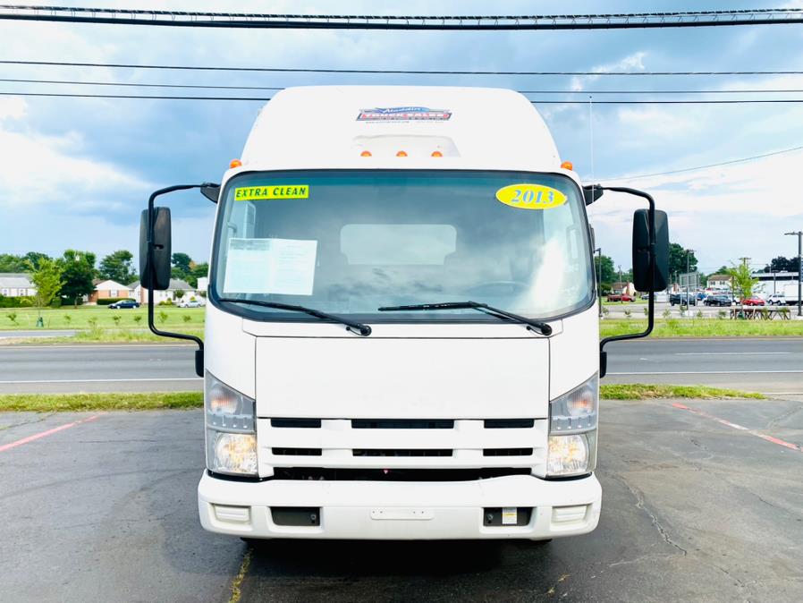 2013 Isuzu NPR's photo