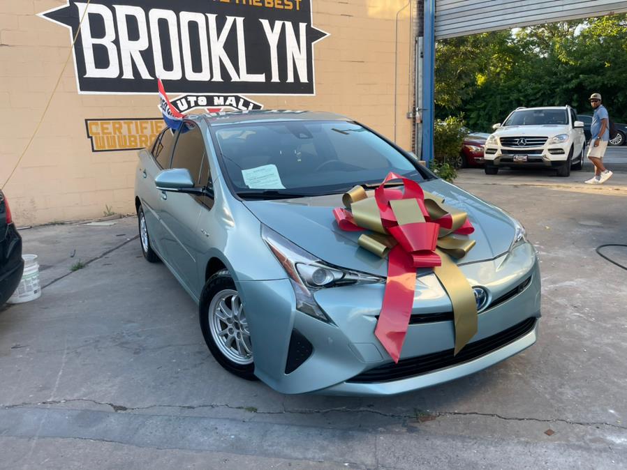 2017 Toyota Prius One/Two