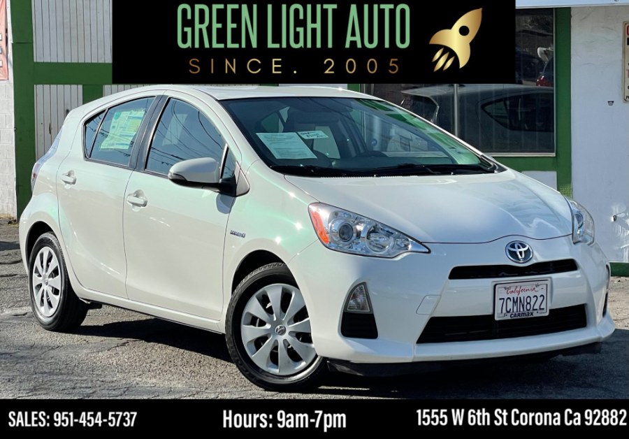 2013 Toyota Prius c 5dr HB Three (Natl), available for sale in Corona, California | Green Light Auto. Corona, California